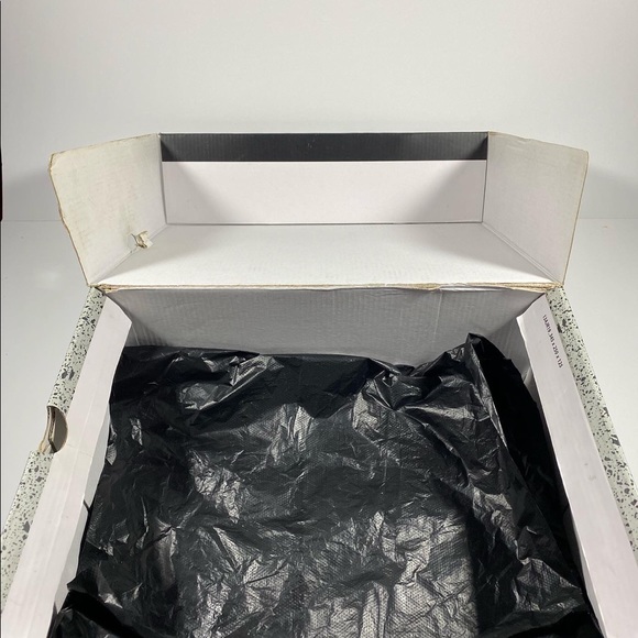 SOLD - Picture 7 of 13